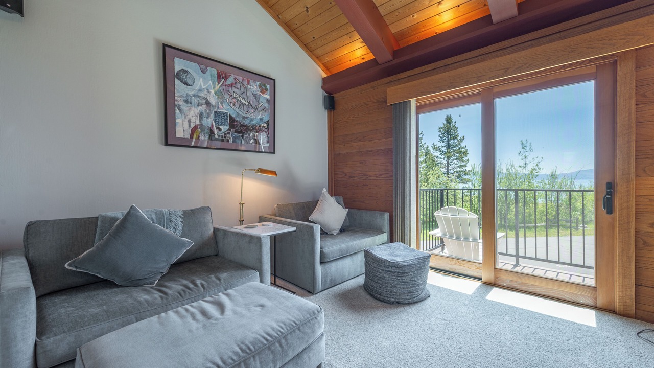 Photo of Livingroom in Lake Forest
