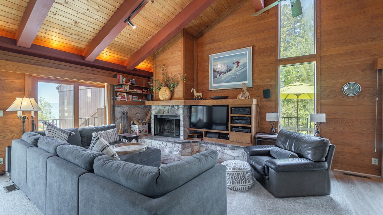 Photo of Livingroom in Lake Forest