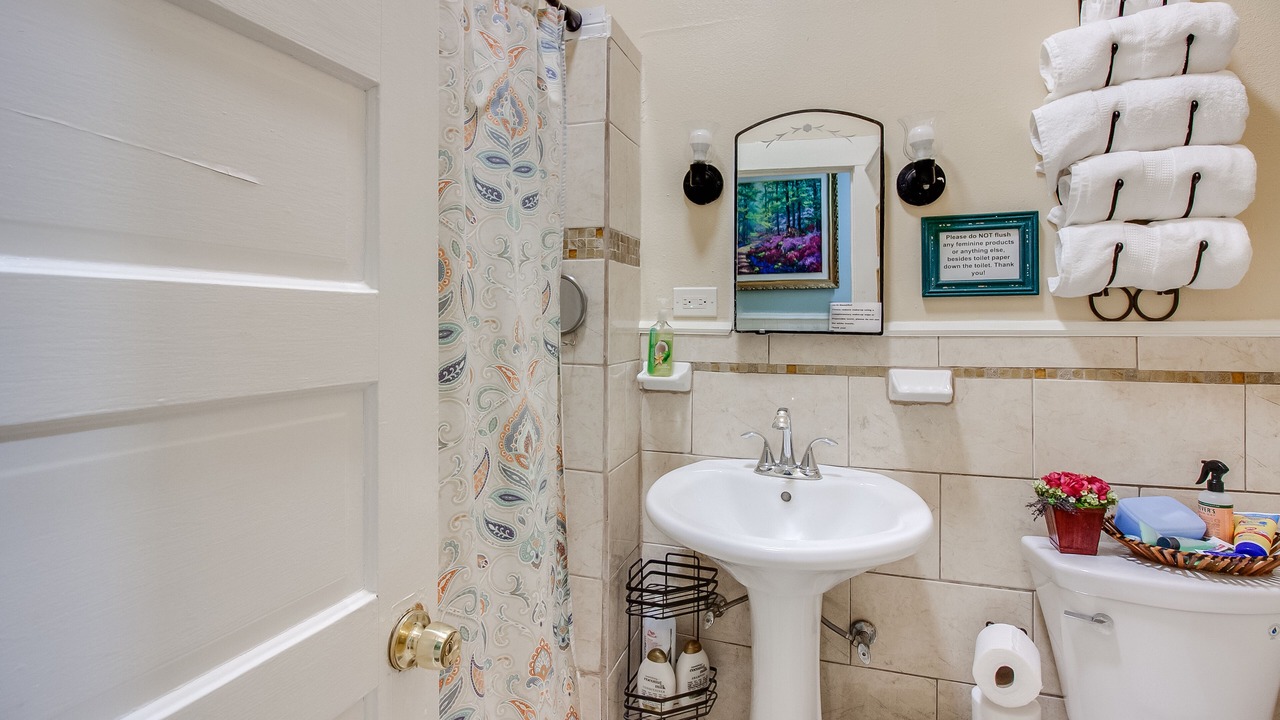 Photo of Bathroom in Tobin Hill