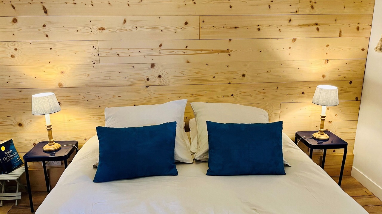Photo of Bedroom in Collonges