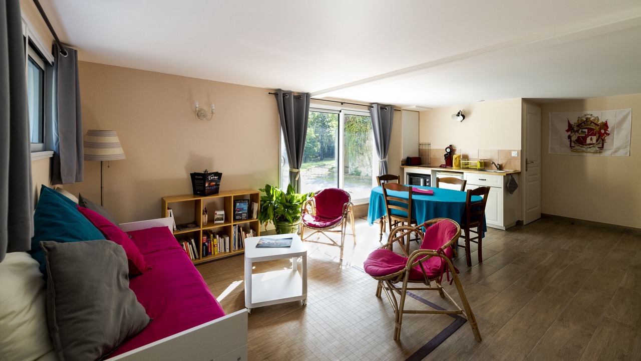 Photo of Livingroom in Chambretaud