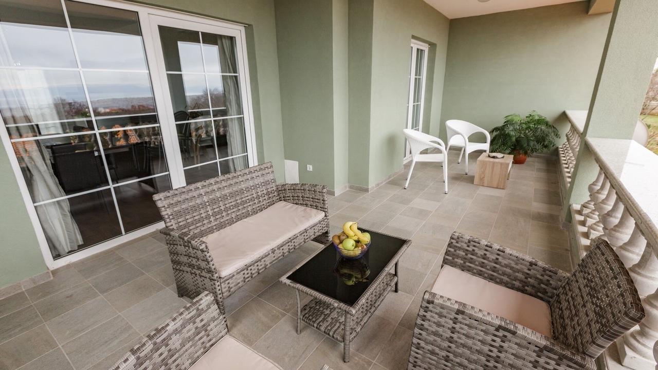 Photo of Patio Balcony in Smrika
