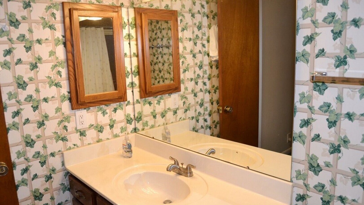 Photo of Bathroom in Hot Springs Village