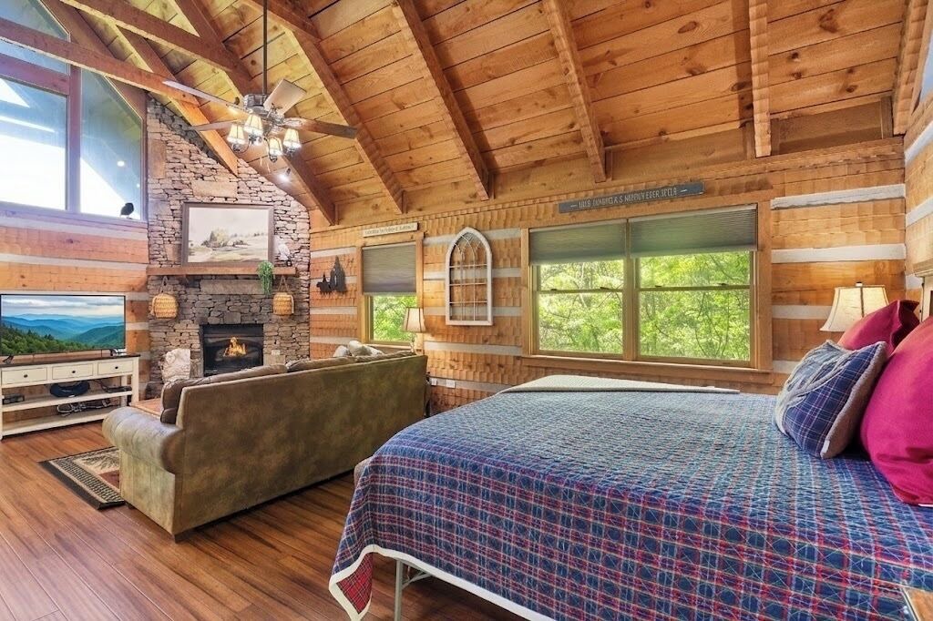Photo of Bedroom in Townsend