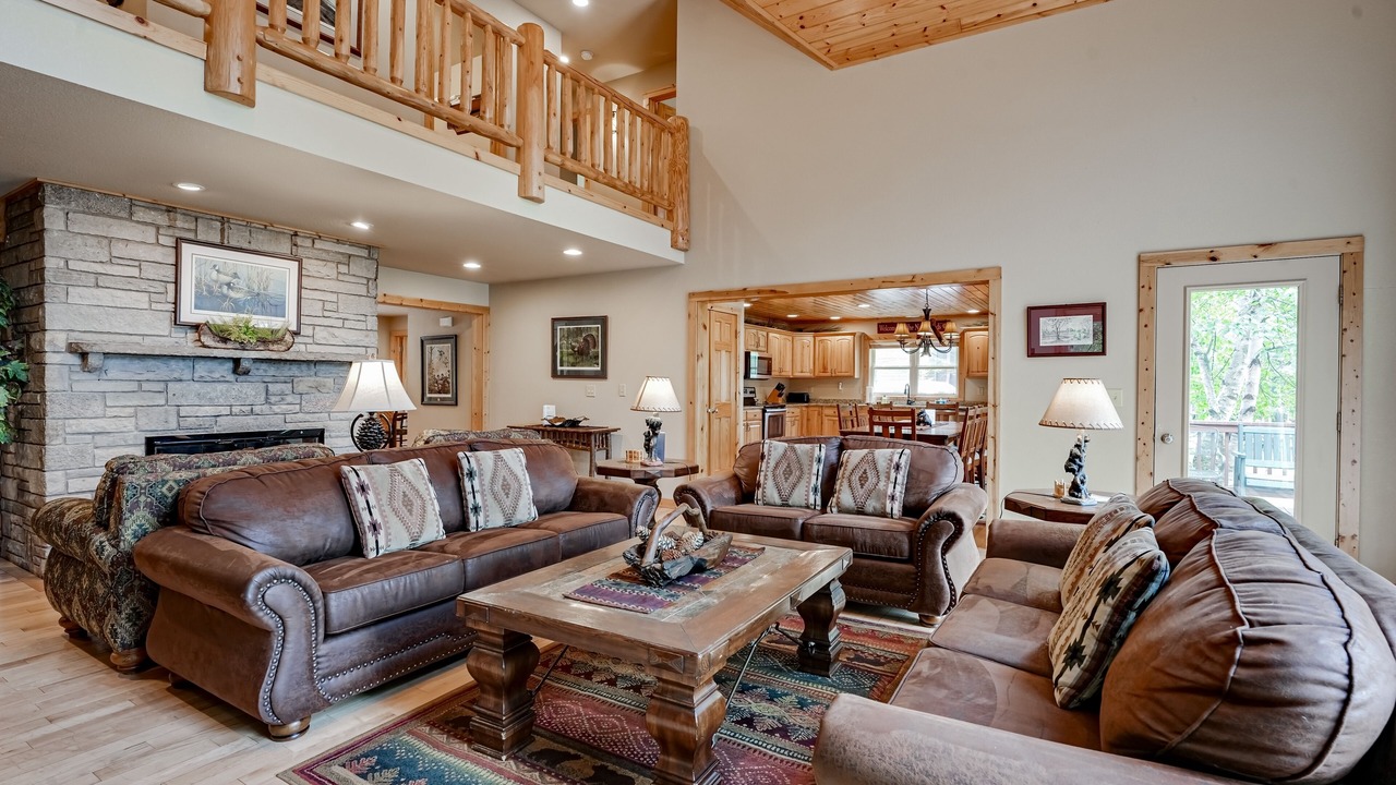 Photo of Livingroom in Eagle River