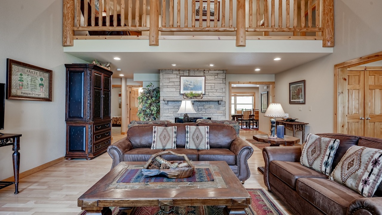 Photo of Livingroom in Eagle River