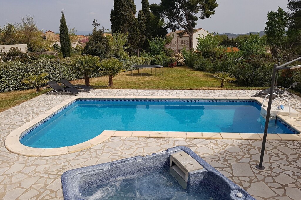 Photo of Outdoor in Escales