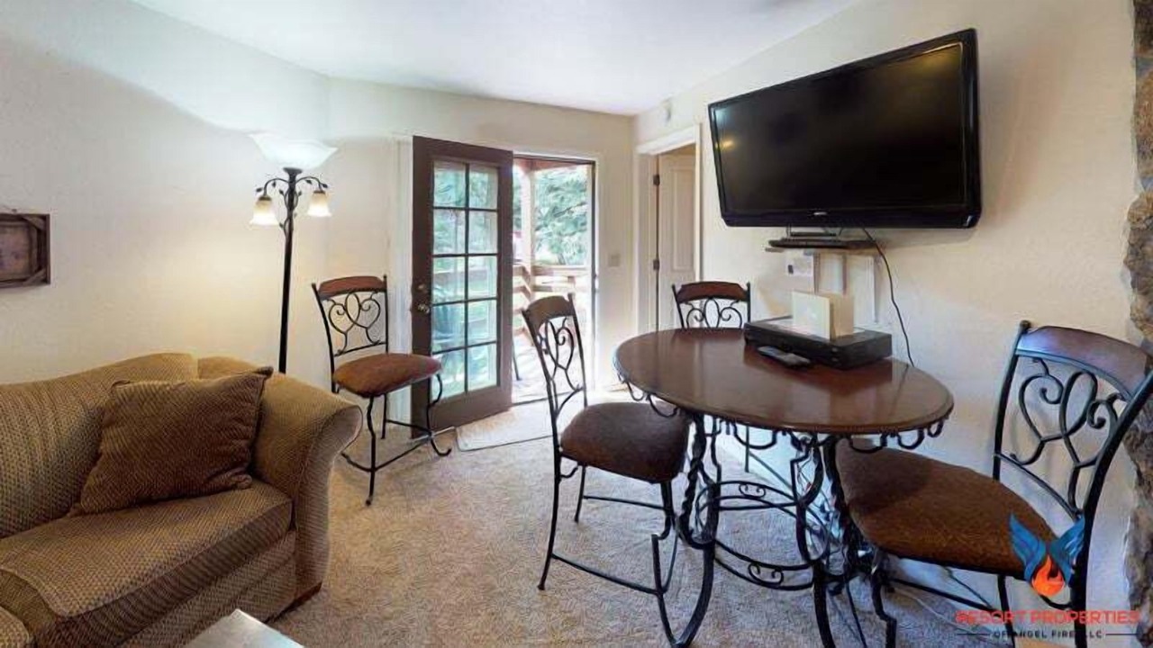 Photo of Livingroom in Angel Fire