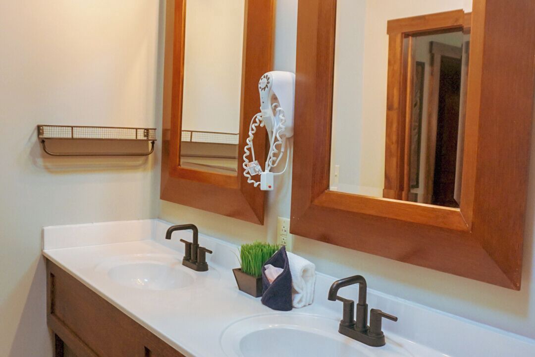 Photo of Bathroom in Edray