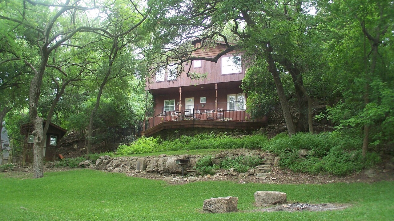 Photo of Others in Gruene