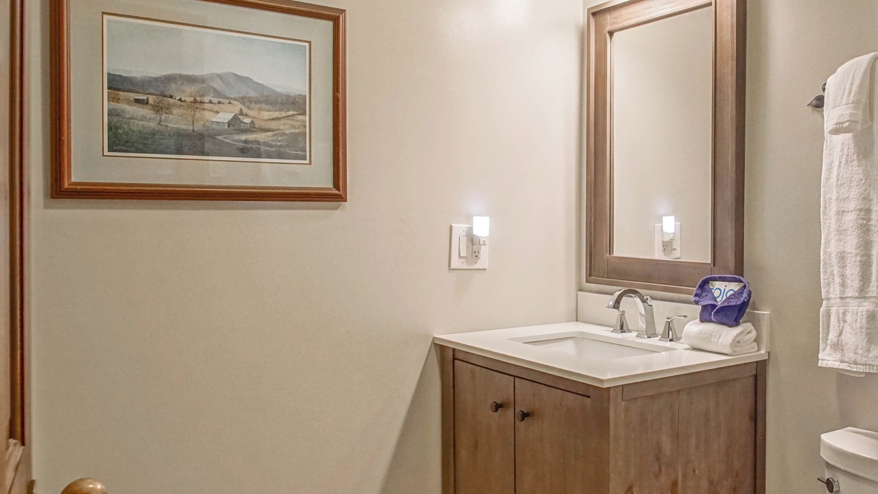 Photo of Bathroom in Edray
