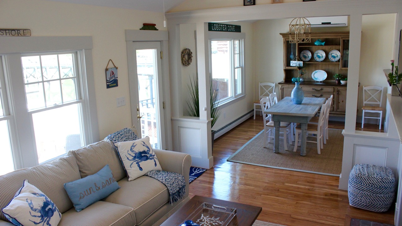 Photo of Livingroom in Gloucester