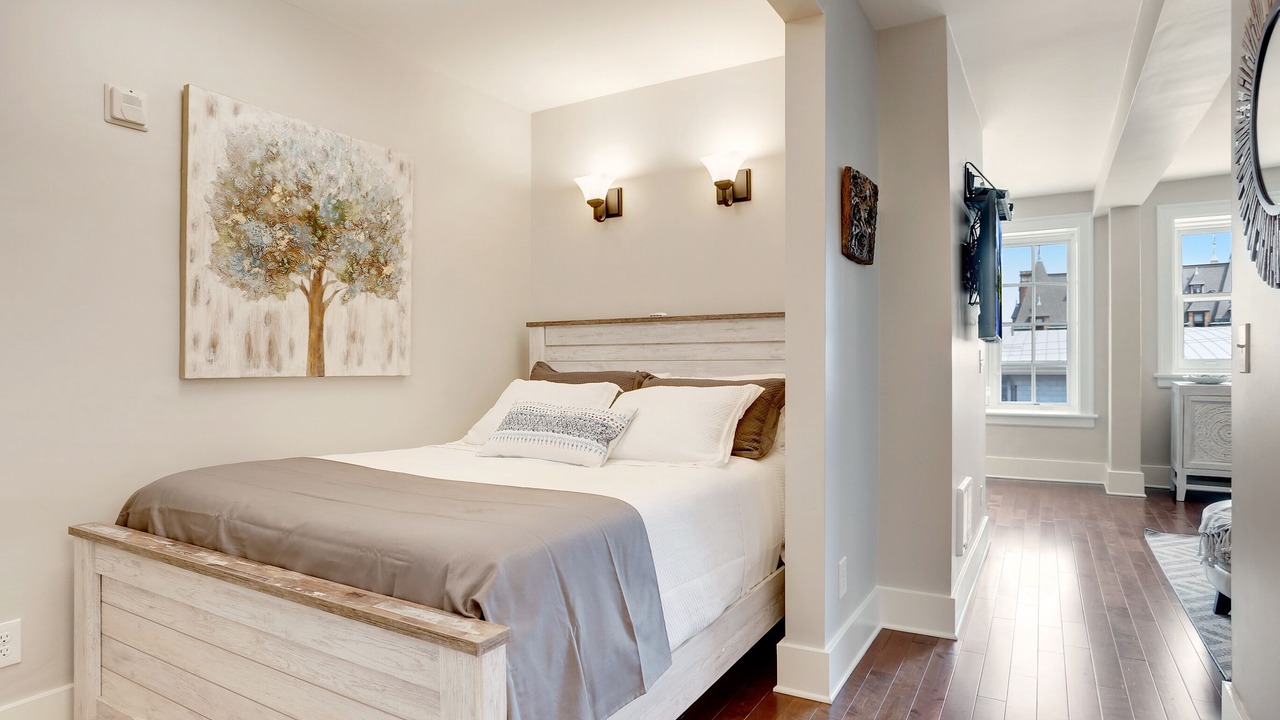 Photo of Bedroom in Stadium District