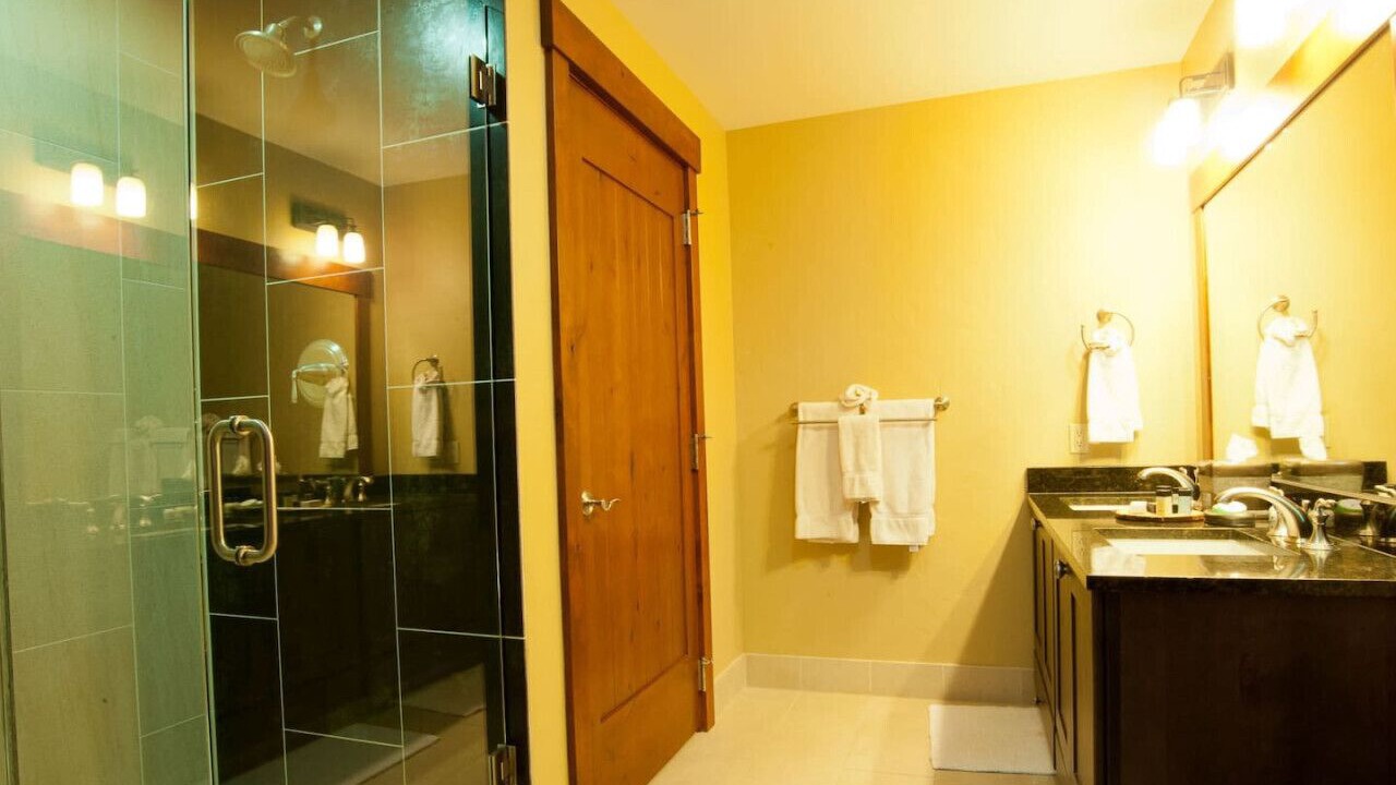 Photo of Others in Peak 8