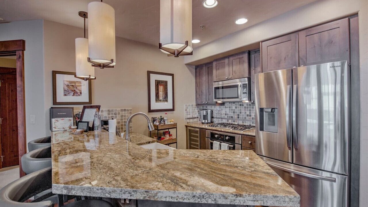 Photo of Others in Peak 8