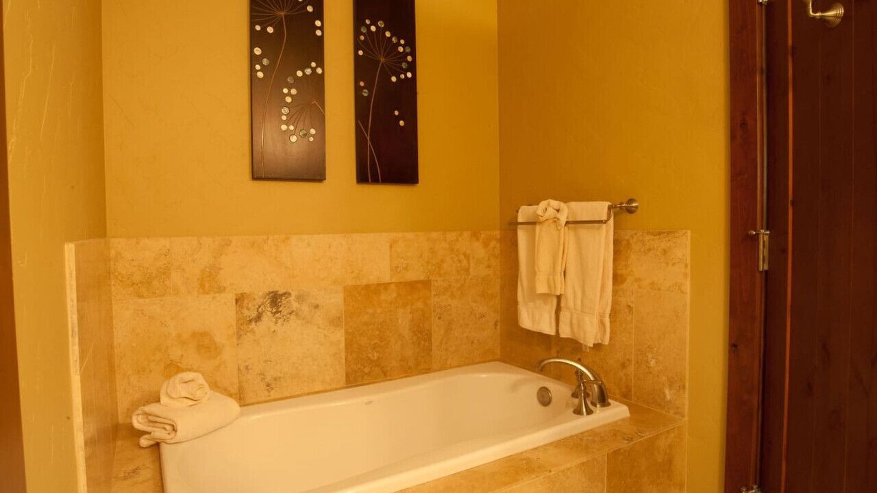 Photo of Others in Peak 8