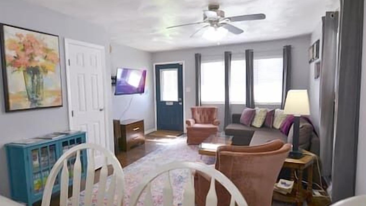 Photo of Livingroom in Bloomington