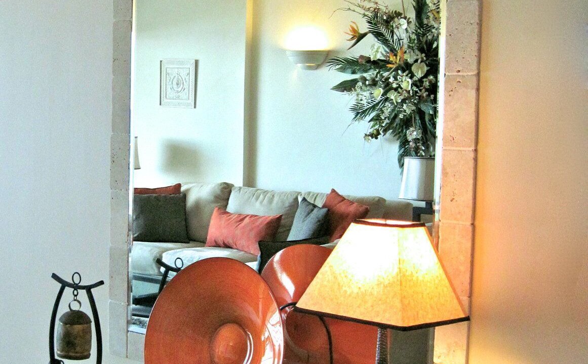 Photo of Livingroom in Seawinds Condo