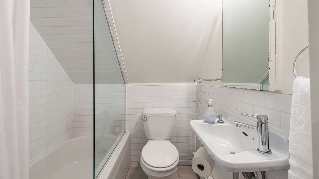 Photo of Bathroom in Cap-Blanc