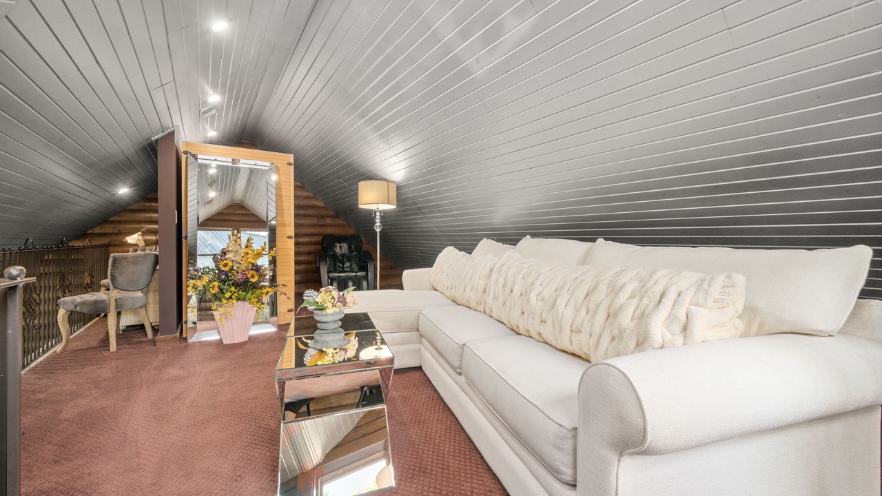 Photo of Livingroom in Logan