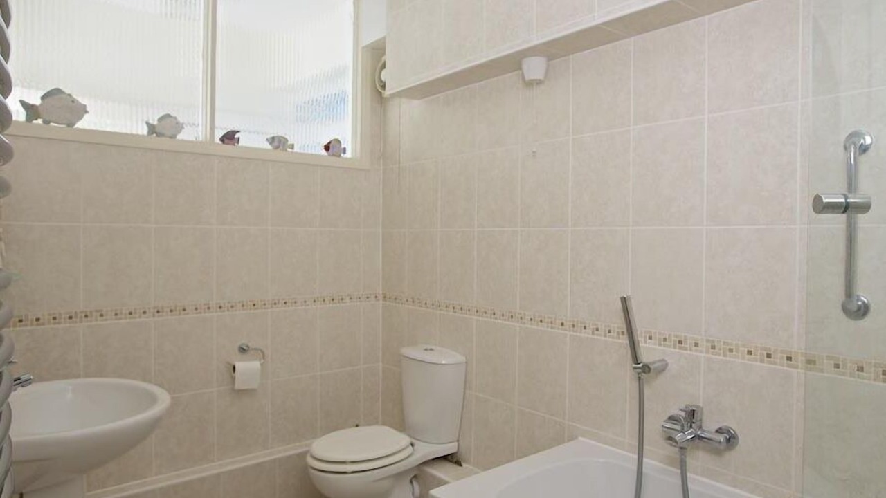 Photo of Bathroom in Salcombe