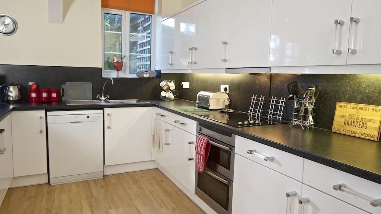 Photo of Kitchen in Salcombe