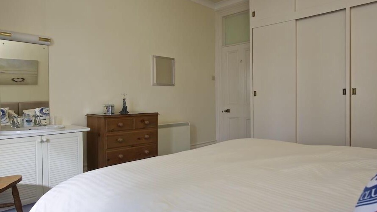 Photo of Bedroom in Salcombe