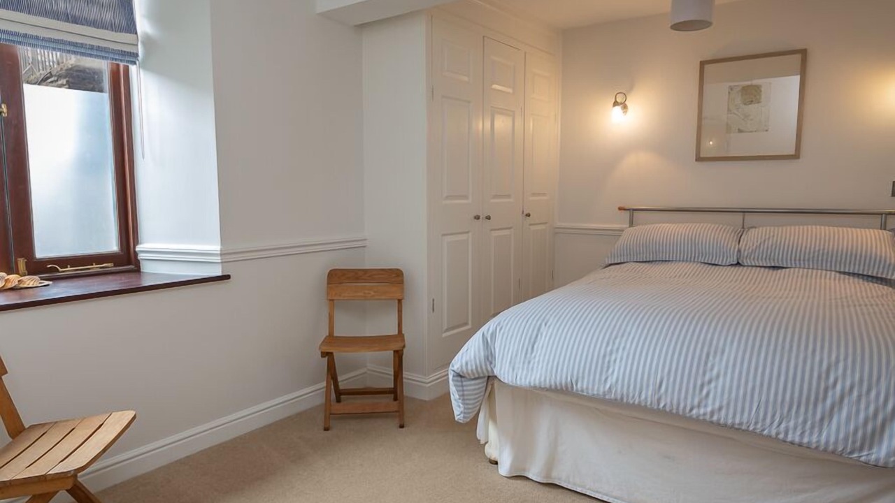 Photo of Bedroom in Hope-Cove
