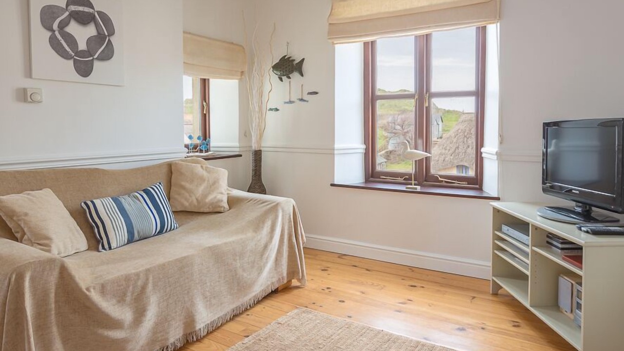 Photo of Livingroom in Hope-Cove