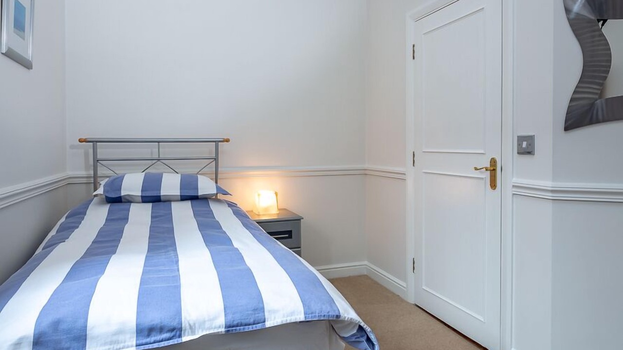 Photo of Bedroom in Hope-Cove