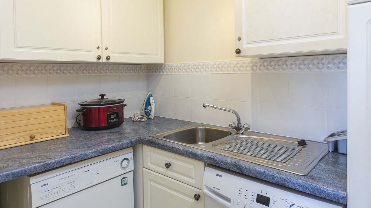 Photo of Kitchen in Thurlestone
