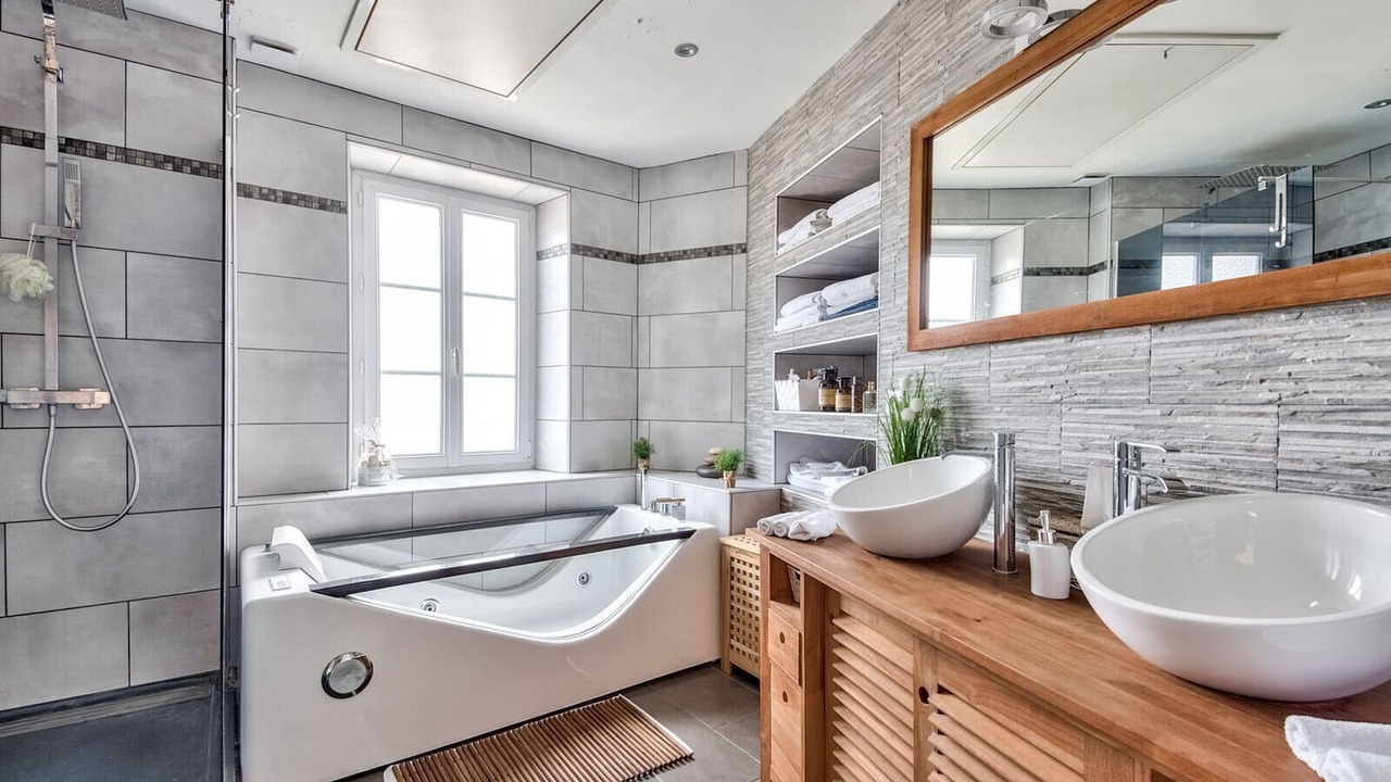 Photo of Bathroom in Vetheuil