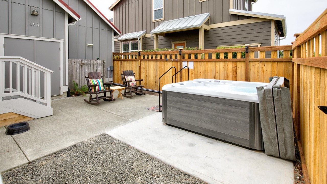 Photo of Patio Balcony in Ocean Shores