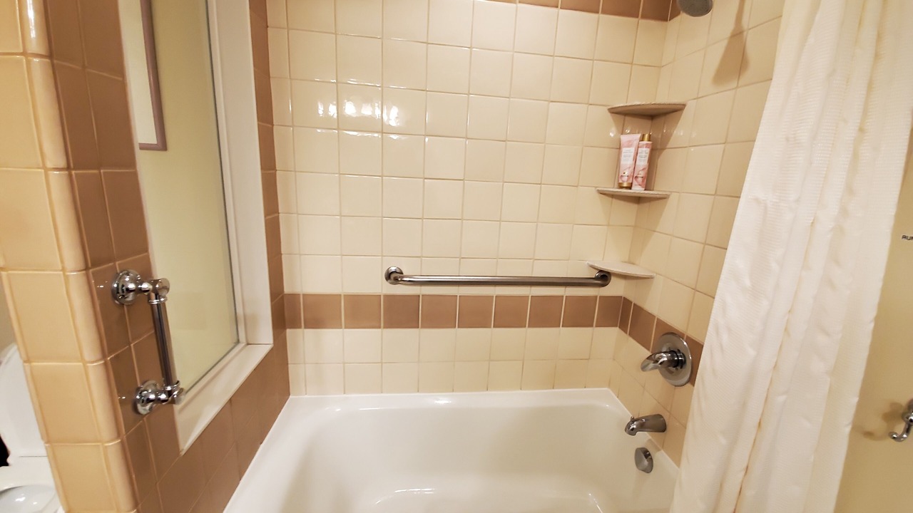 Photo of Bathroom in Maxwell Park