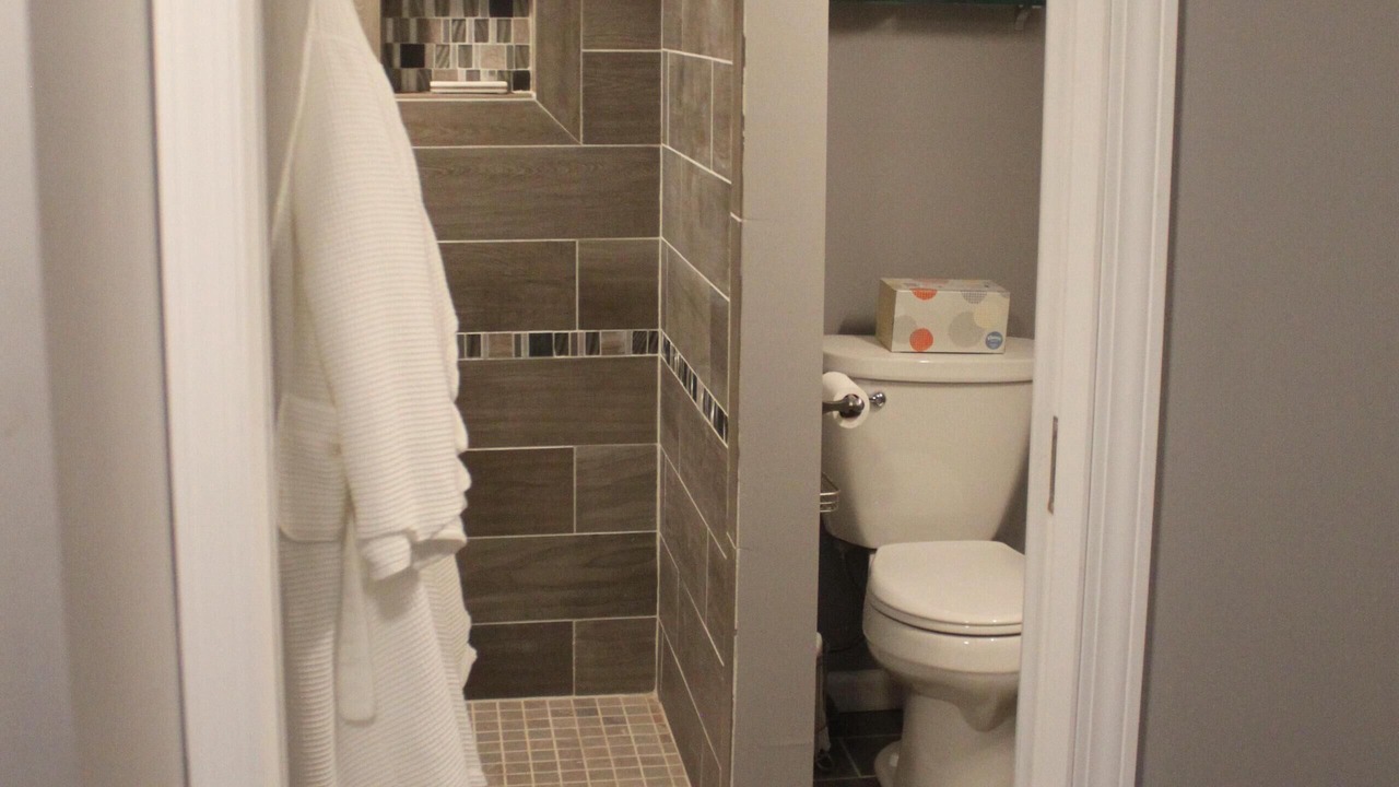 Photo of Bathroom in Kutzky Park