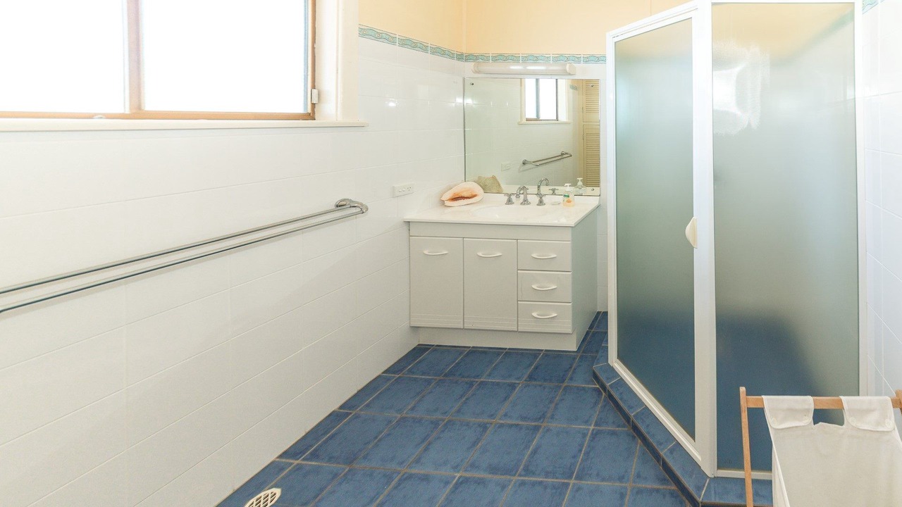 Photo of Bathroom in Carrickalinga