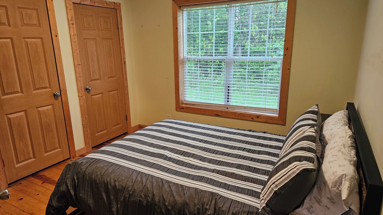 Photo of Bedroom in Alto Pass