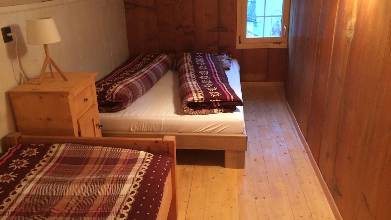 Photo of Bedroom in Curaglia