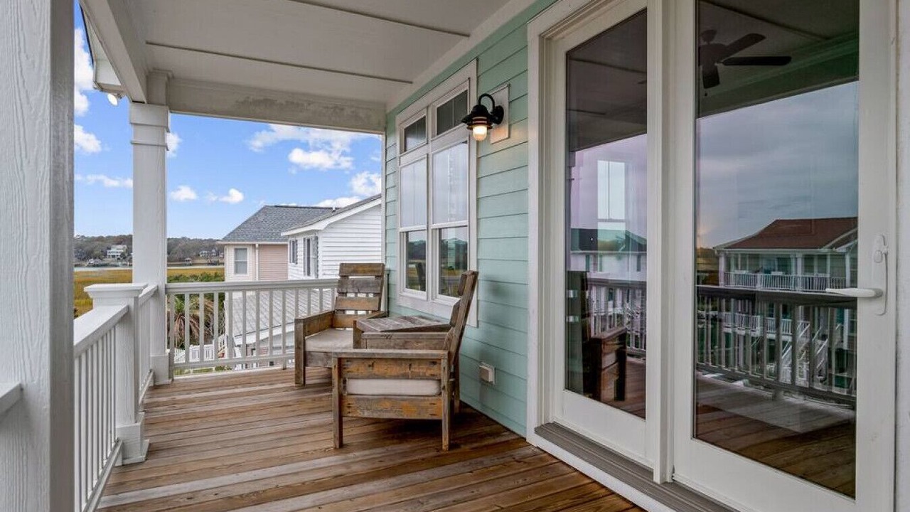 Photo of Patio Balcony in Holden Beach