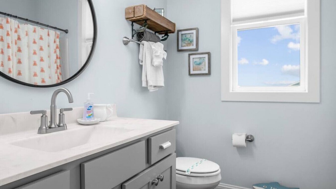 Photo of Bathroom in Holden Beach