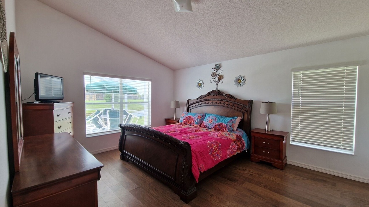 Photo of Bedroom in Eagle Pointe South
