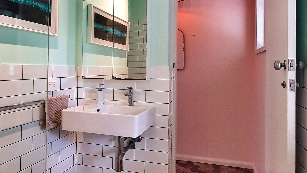 Photo of Bathroom in Lake Tabourie