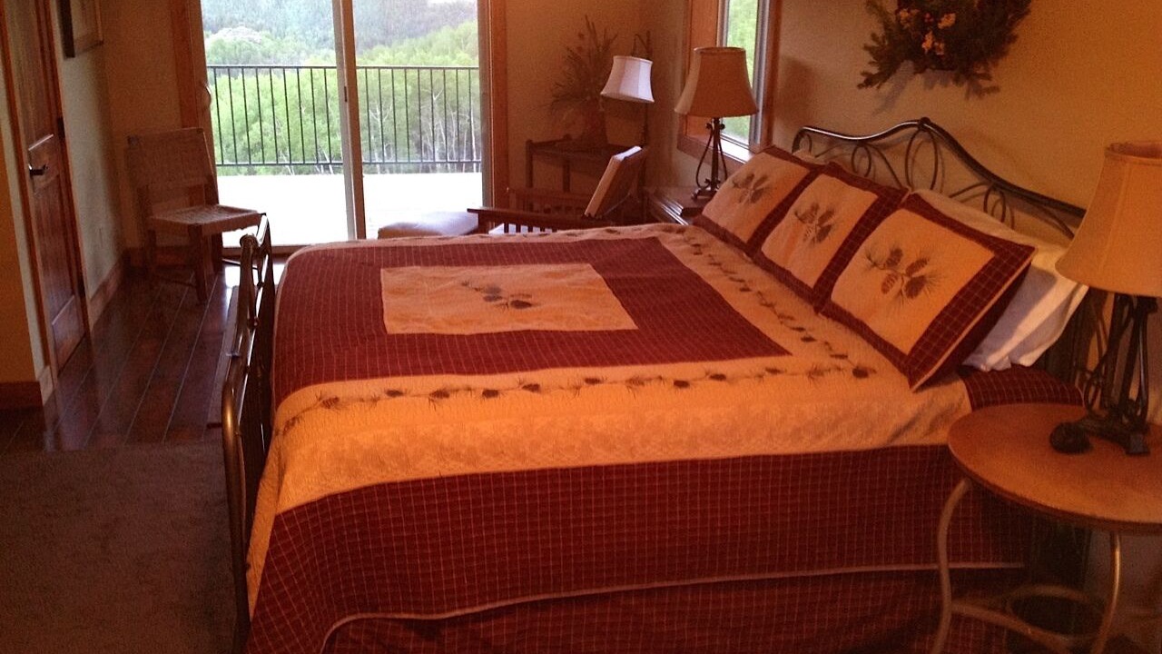 Photo of Bedroom in Victor