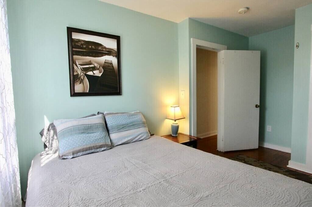 Photo of Bedroom in Newport