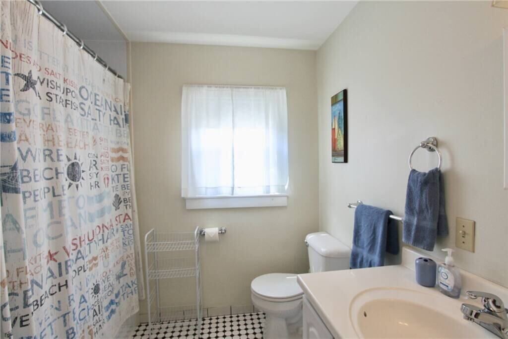 Photo of Others in Newport