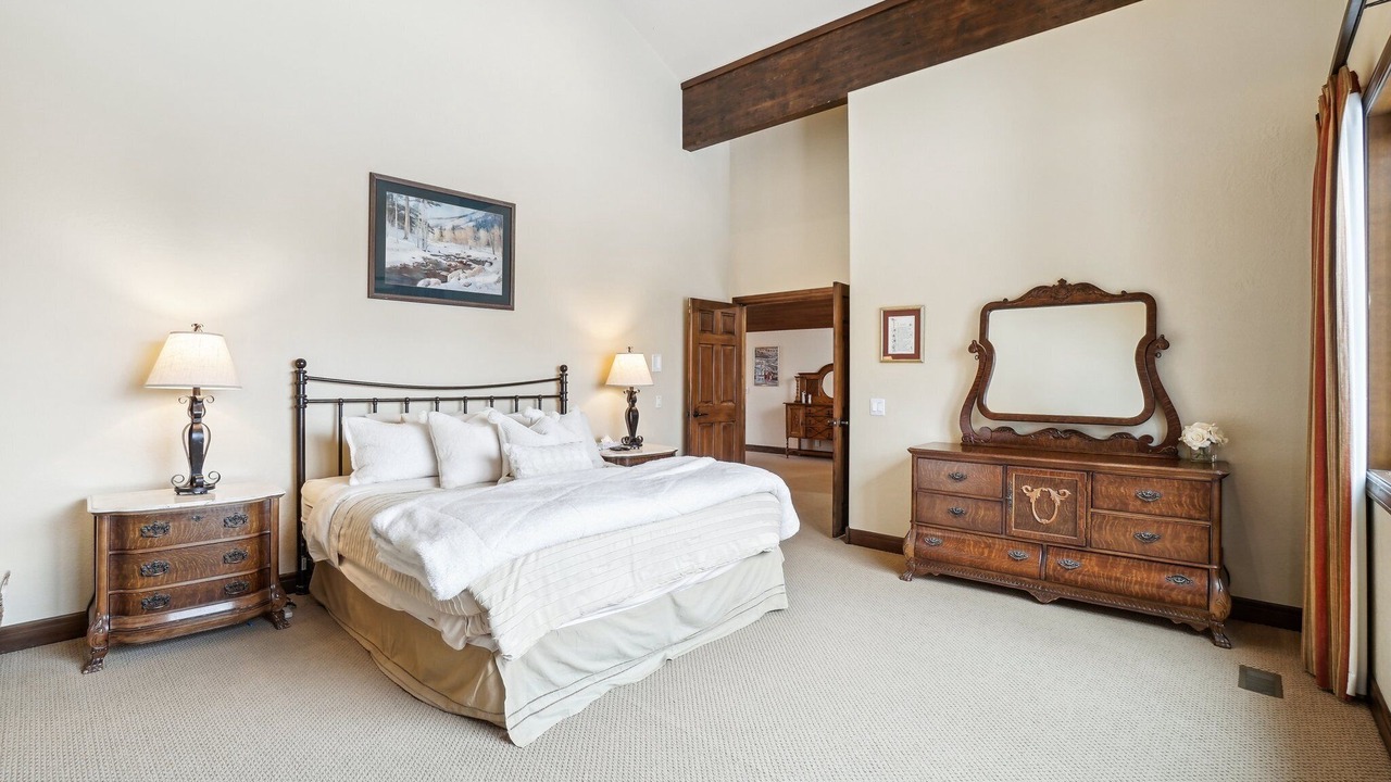 Photo of Bedroom in Park Meadows