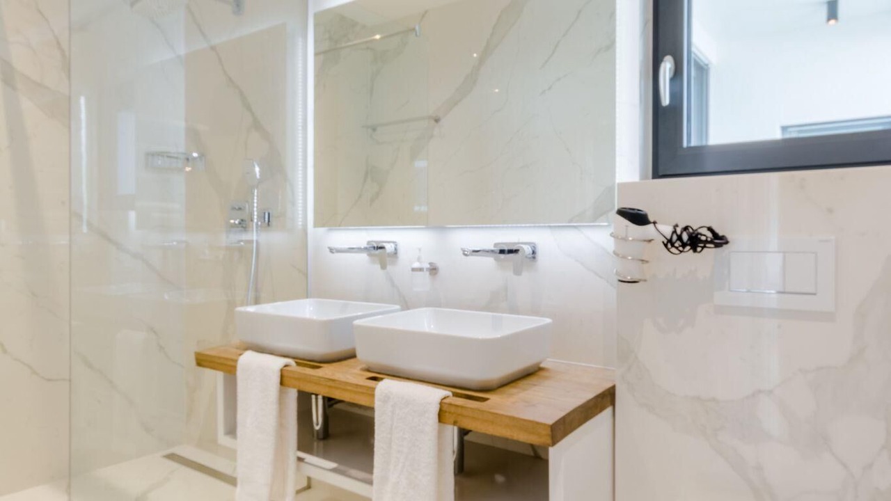 Photo of Bathroom in Cove Makarac (Milna)
