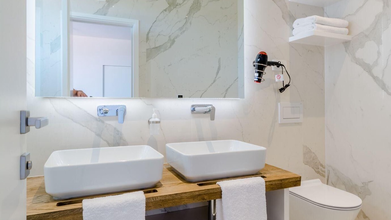 Photo of Bathroom in Cove Makarac (Milna)