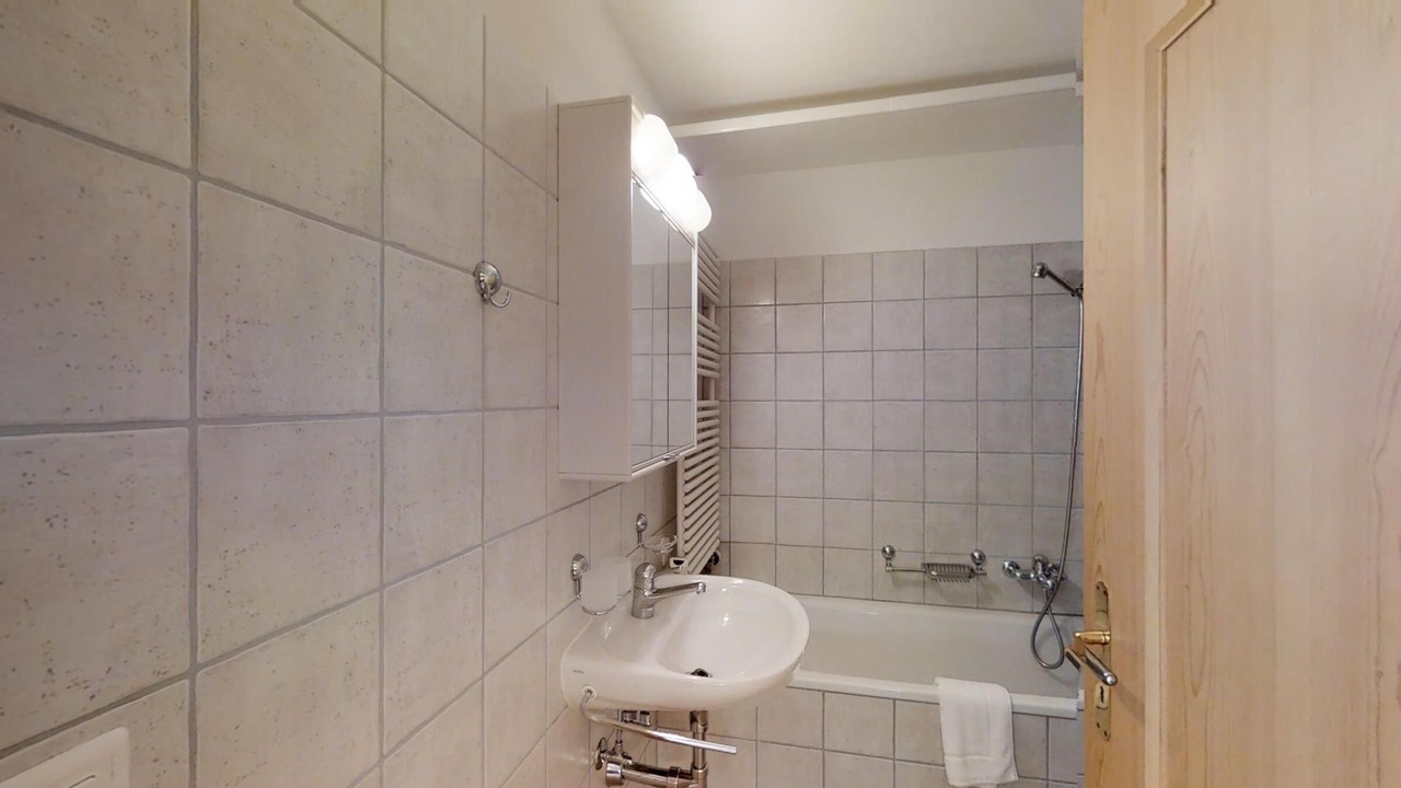 Photo of Bathroom in Silvaplana