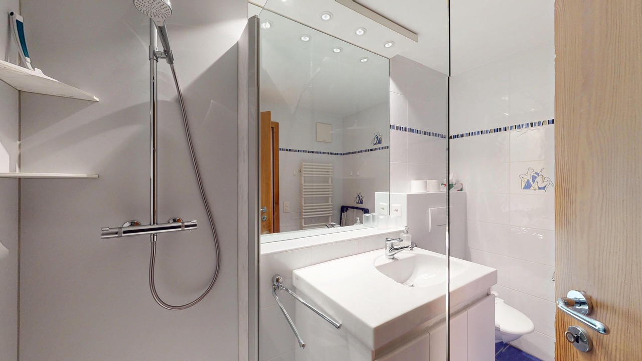 Photo of Bathroom in Silvaplana